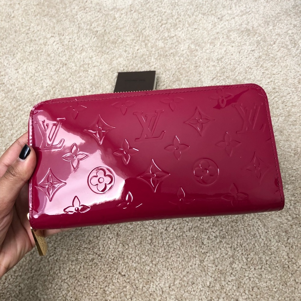 🦄 LV ZIPPY WALLET MONOGRAM VERNIS 🦄